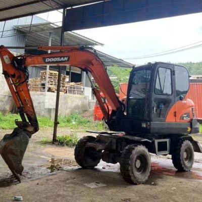 中古 ミニホイール掘削機 掘削機 DOOSAN DH60 中古掘削機 5550 kg