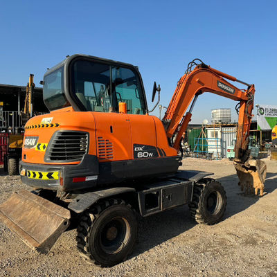 48KW 中古DOOSAN掘削機 ドーサンDX60W 水力クローラー掘削機 5550 kg