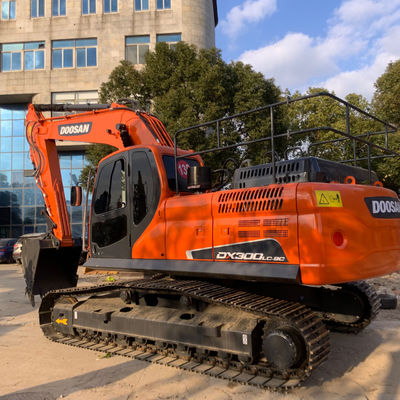 クローラータイプ 使用済み DOOSAN DX300LC-9C 掘削機 地球移動機械 30215 kg