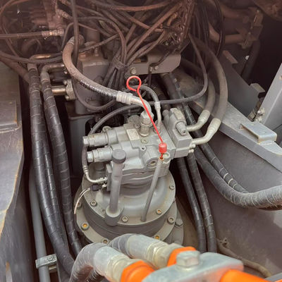 中古のヒタチZX240 水力クローラー掘削機 中古 23.5トンの掘削機
