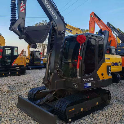5790kg 中古 ヴォルボ 掘削機 ヴォルボ EC60 地球移動機械 0.3立方メートル バケツ