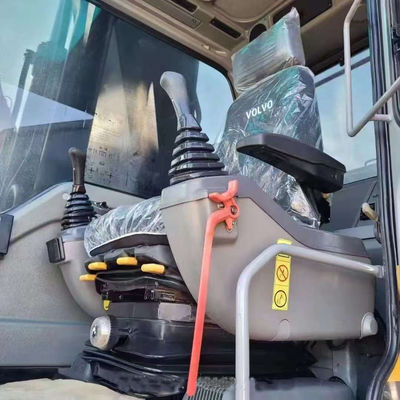 VOLVO EC290 中古 ウォルボ 建設機器 153kw 1900rpm 岩石採掘用
