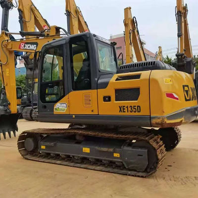 強力な二手掘削機 XCMG XE135 中古水力クローラー掘削機