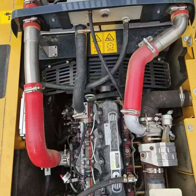 強力な二手掘削機 XCMG XE135 中古水力クローラー掘削機