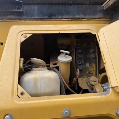 強力な二手キャットD5Nブルドーザー 120HP 鉱山産業のための地球移動
